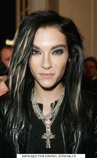 Diverse - L-a batut vantul Veveritzoiul meu dulce - Barbie girls love emo styile and TOKIO HOTEL4ever and ever