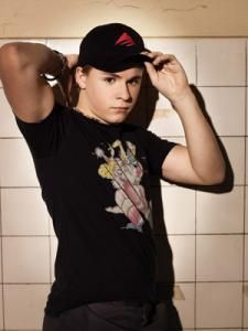 Gustav Schafer - Aaaaaa...am si uitat de el Sa - Barbie girls love emo styile and TOKIO HOTEL4ever and ever