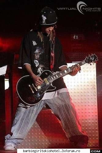 Gustav Schafer - Normal...doar e culoarea lui - Barbie girls love emo styile and TOKIO HOTEL4ever and ever