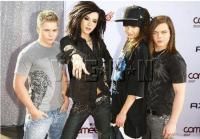 Tokio Hotel - Vreau si eu apripi... :( ....ma - Barbie girls love emo styile and TOKIO HOTEL4ever and ever