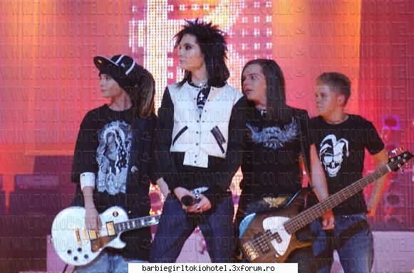 Tokio Hotel - da,mai treem si p'aici..=p~=p~ce - Barbie girls love emo styile and TOKIO HOTEL4ever and ever
