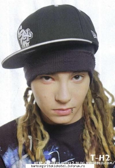 Tom Kaulitz(gangster boy:p) - sunt :x :x :x Blond - Barbie girls love emo styile and TOKIO HOTEL4ever and ever