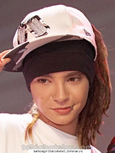 Tom Kaulitz(gangster boy:p) - imi place si mie Ce - Barbie girls love emo styile and TOKIO HOTEL4ever and ever